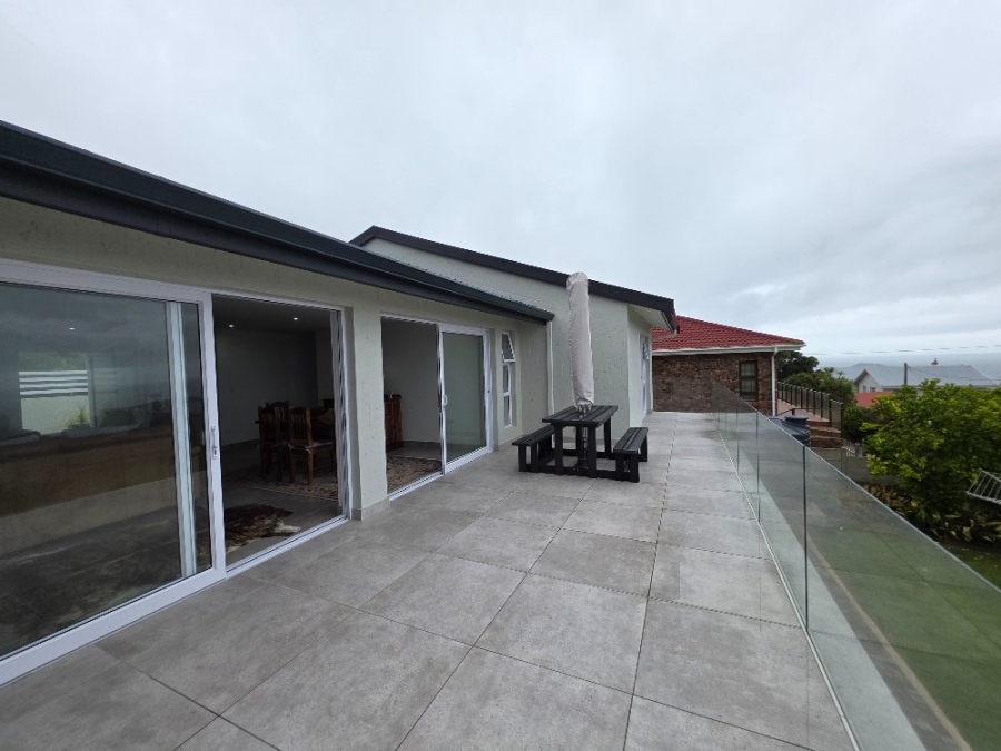 3 Bedroom Property for Sale in Dana Bay Western Cape